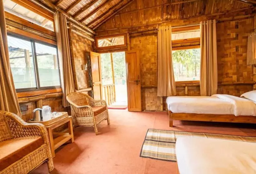 Lomakeskus Habitas Rhino By Nature Hunt