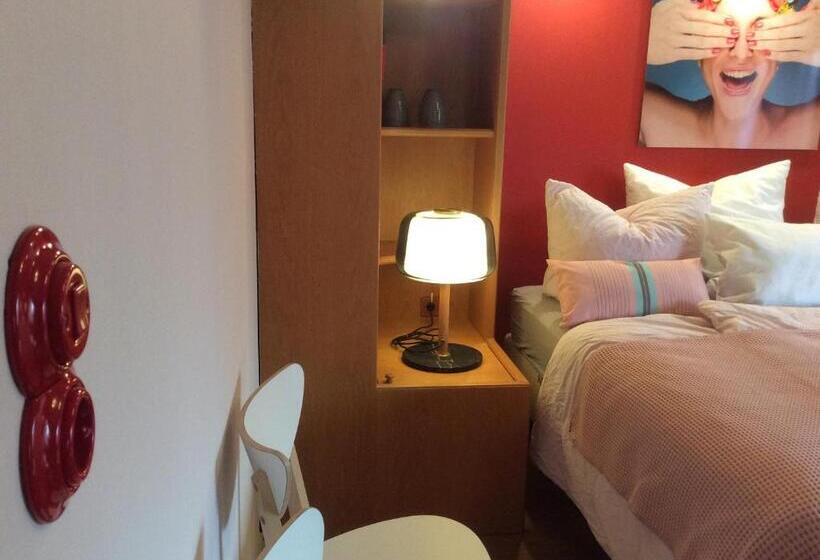 Rote Etage, Fränkisches Design, Süd Balkon In Nur 50 Schritten Zum Radweg