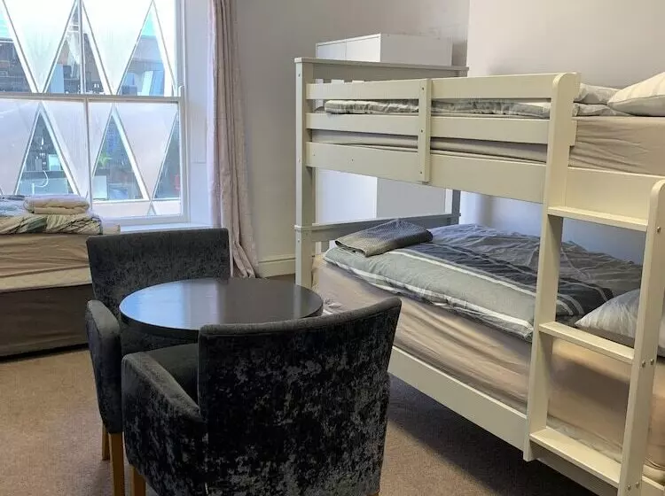 هاستل Eden Quay Guesthouse Private Rooms
