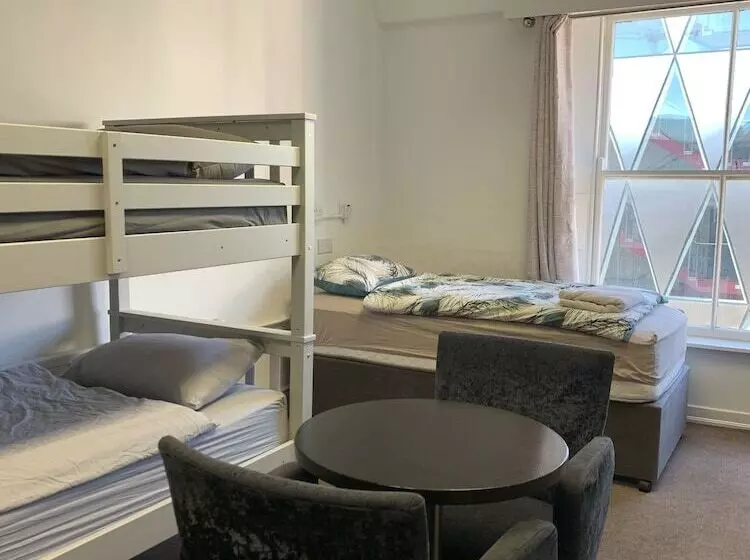 هاستل Eden Quay Guesthouse Private Rooms