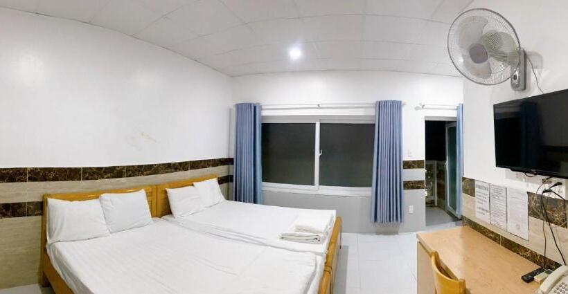 An Thịnh Phát Motel