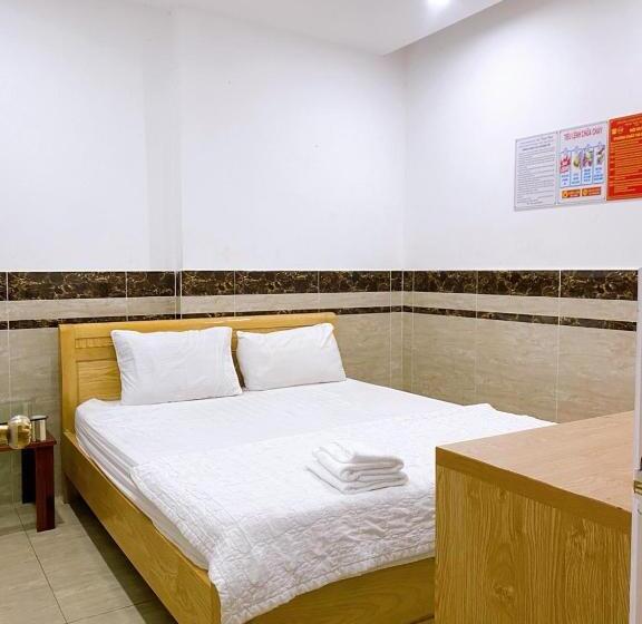 An Thịnh Phát Motel