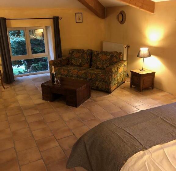 Nocleg ze śniadaniem Gîte Le Mas Du Colombeyras