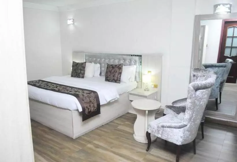 Golden Tulip Hotel Gt31 Stadium Road