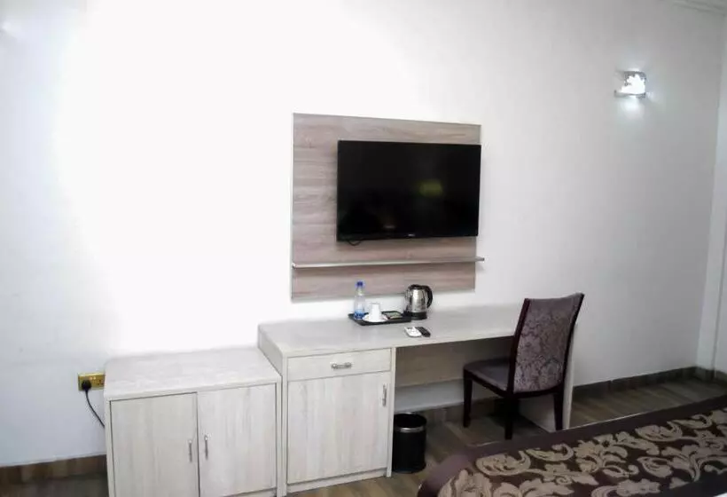 Golden Tulip Hotel Gt31 Stadium Road
