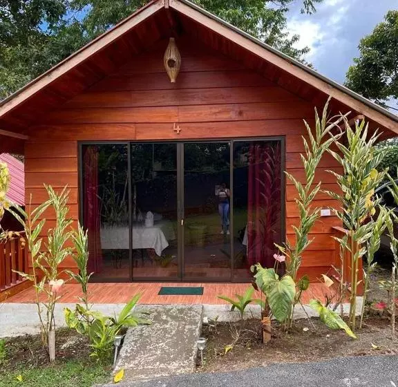 Hotelli Cabañas Syc