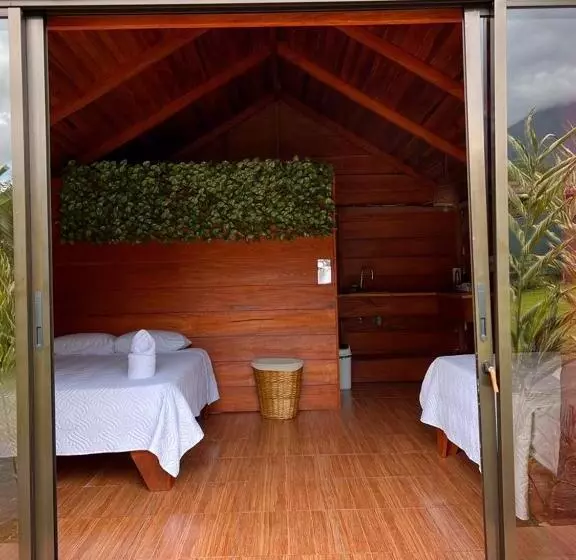 Hotelli Cabañas Syc