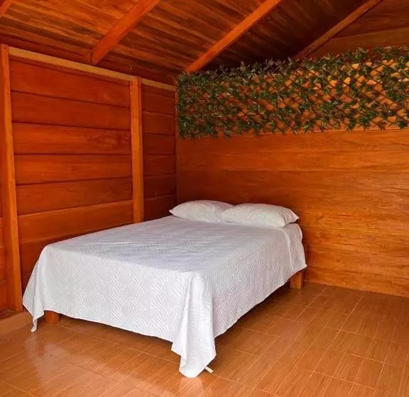 Hotelli Cabañas Syc