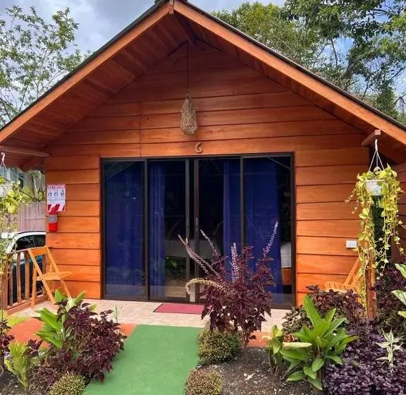 Hotelli Cabañas Syc