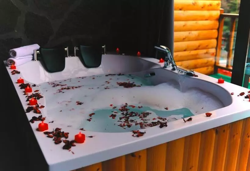 Hotelli Golden Rose Bungalov