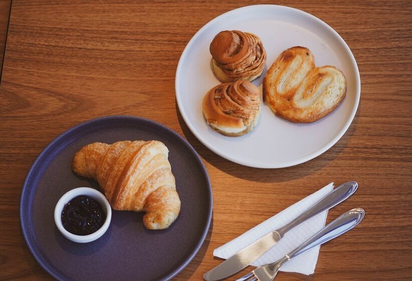 هتل Liiv Hub   Natal Pontanegra