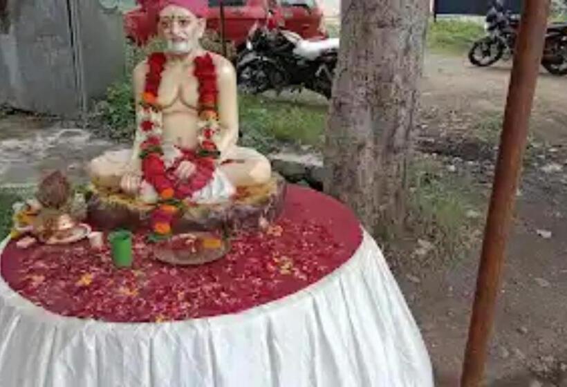 Hotel Royal Palace , Shegaon