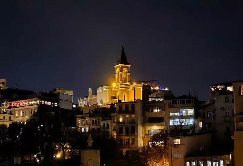 Hotelli The Külsümz