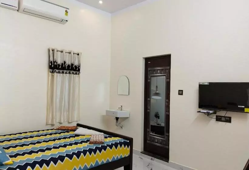ホテル Vedhav Residency