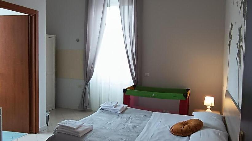 پانسیون F.a.m.s