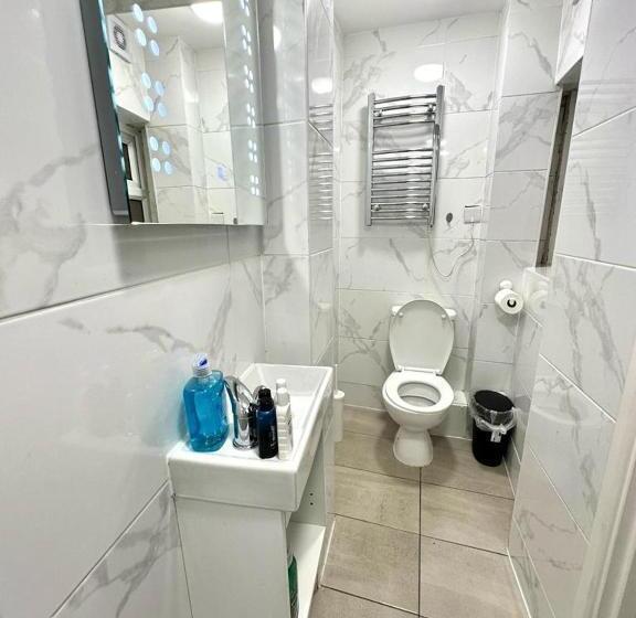 膳宿费 Kent House Suites Se26