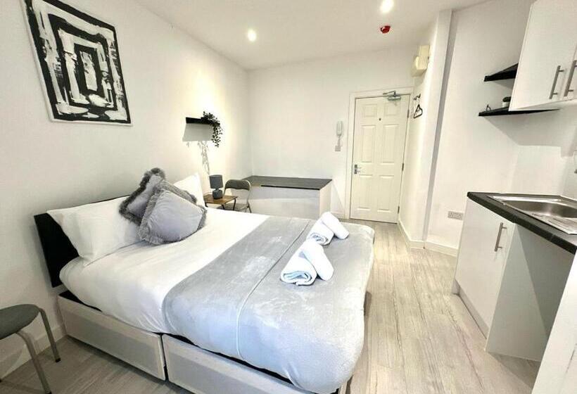 膳宿费 Kent House Suites Se26