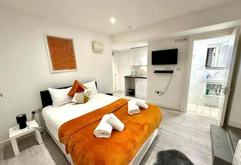 膳宿费 Kent House Suites Se26