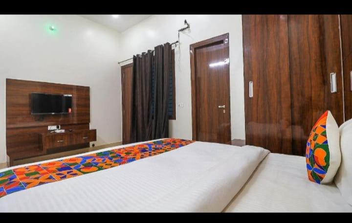 Pension Mohan Palace