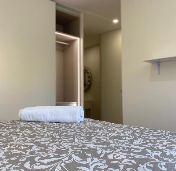 هاستل Casa Augusta 4