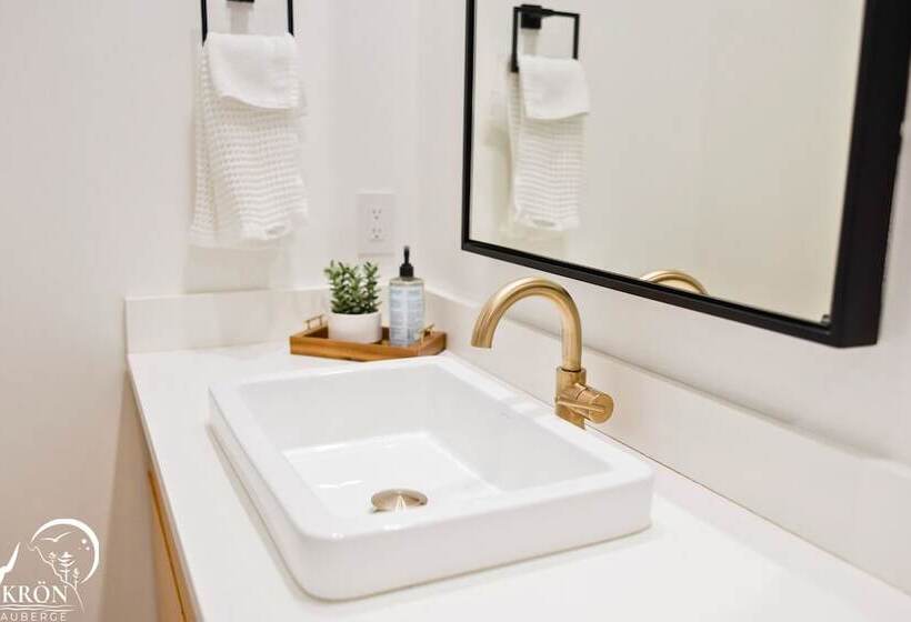 ベッドアンドブレックファースト Auberge Krön