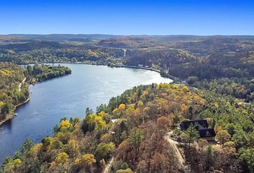 Aamiaismajoitus (B&B) Auberge Krön