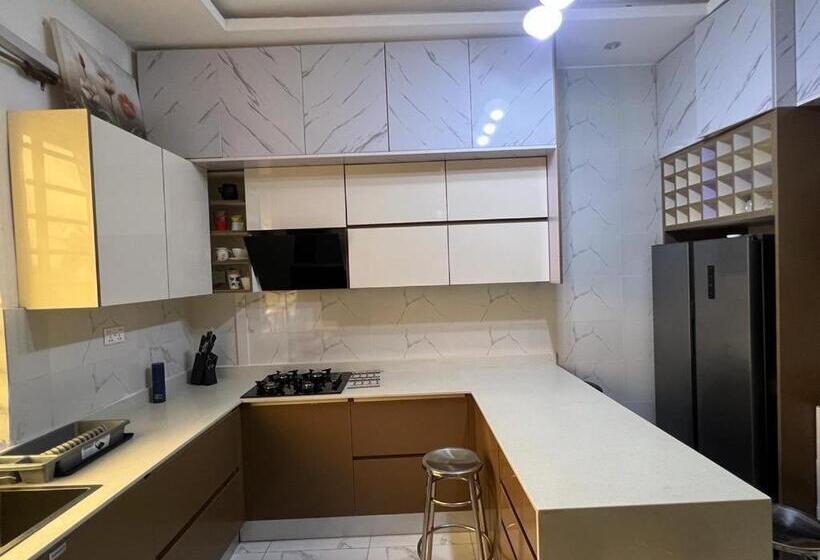 Bed & Breakfast Fowaa Lux