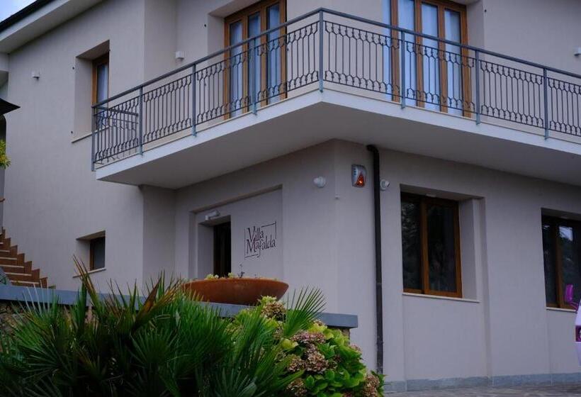 ベッドアンドブレックファースト Villa Mafalda