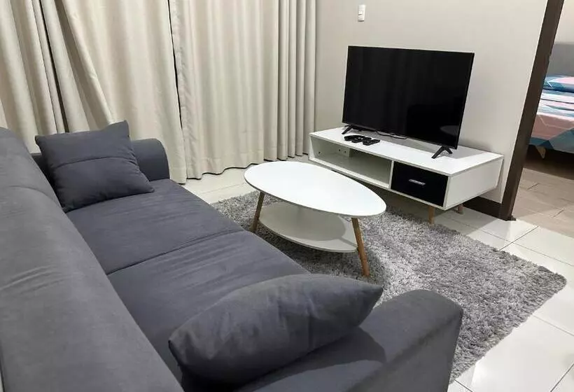 Family Home In The Florence Mckinley Hill Taguig