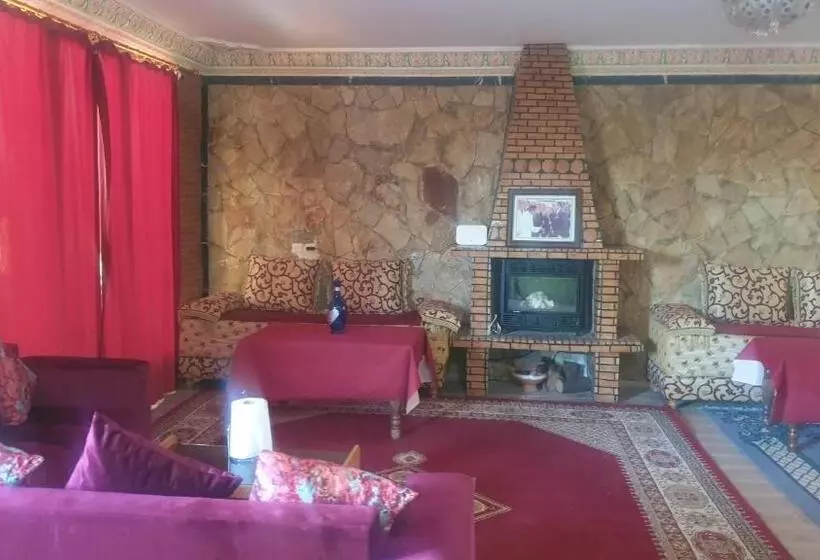 ホテル Auberge Mandar Itto A Station De Service Ziz