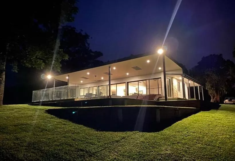 ホテル Bawley Grove