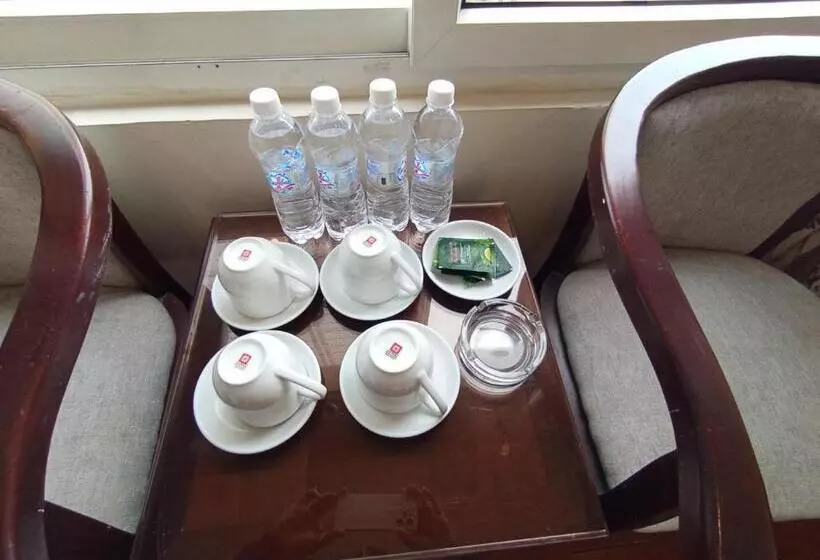 هتل Khách Sạn Hữu Nghị
