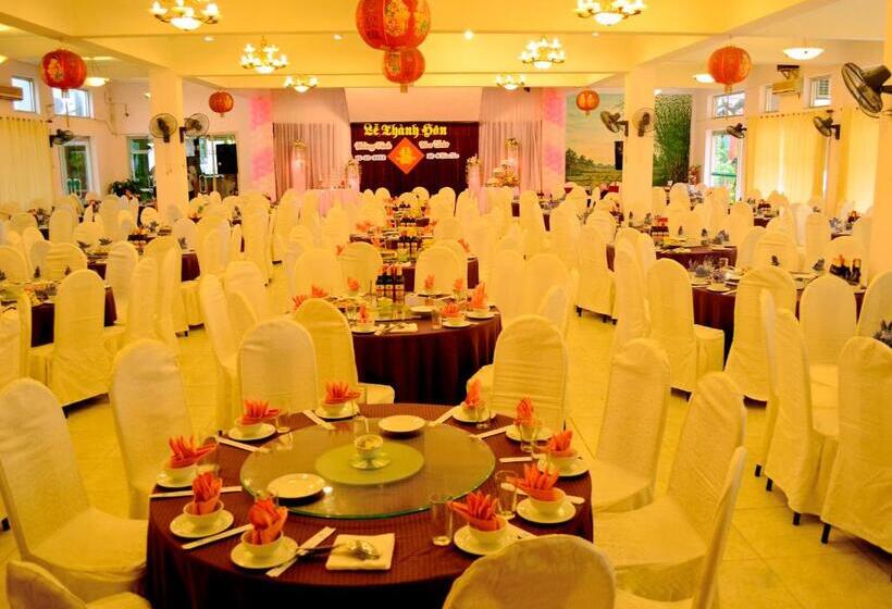 هتل Khách Sạn Hữu Nghị