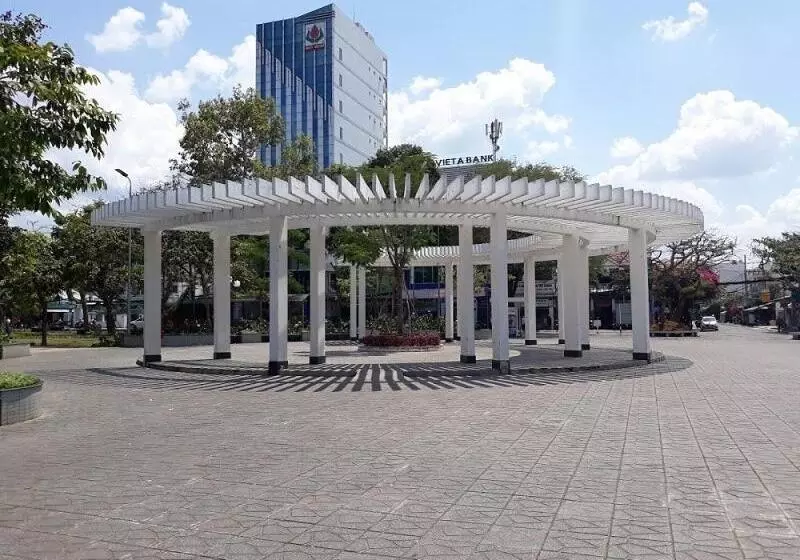 هتل Khách Sạn Nam đô 1
