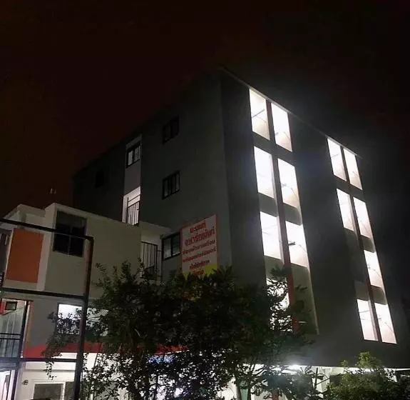 Hotelli Na Nont Place