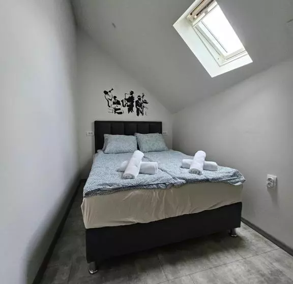 Magazaki Apartments Tešnjar