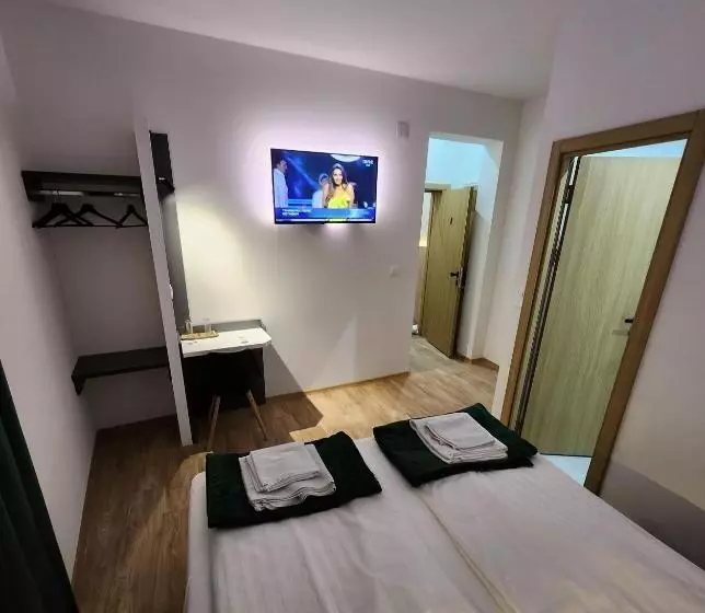 Magazaki Apartments Tešnjar