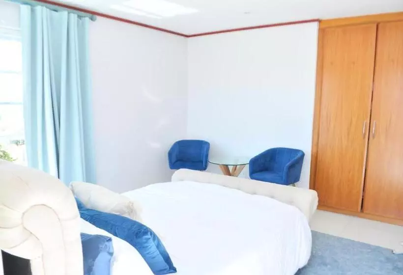 Majatalo Bellmatt   Table Mountain And Ocean View Guests Suites