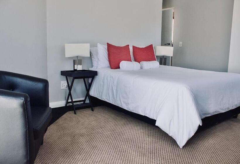 פנסיון Harbour Close Home