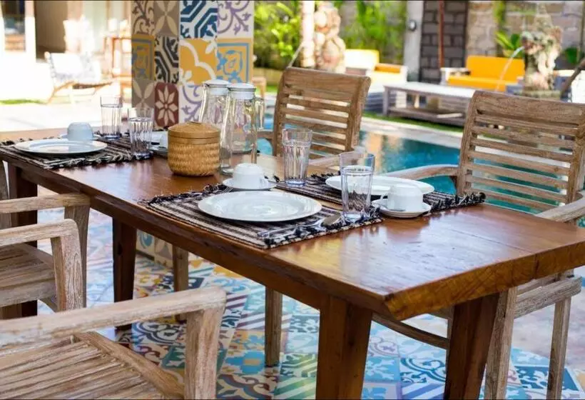 Majatalo Ubud Dream Iii: 2 Bdr Apartments Above The Pool