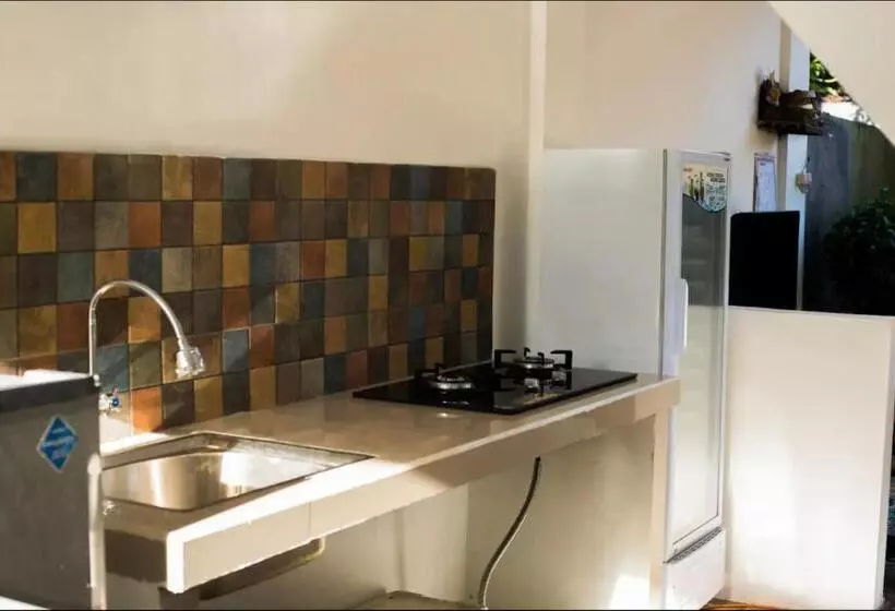 Majatalo Ubud Dream Iii: 2 Bdr Apartments Above The Pool