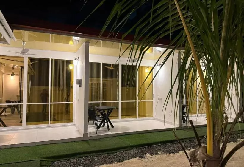 پانسیون Vegas Thoddoo Maldives