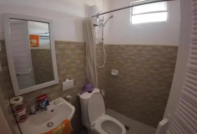 Queenslander Hotel And Restaurant