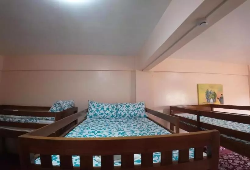 Queenslander Hotel And Restaurant