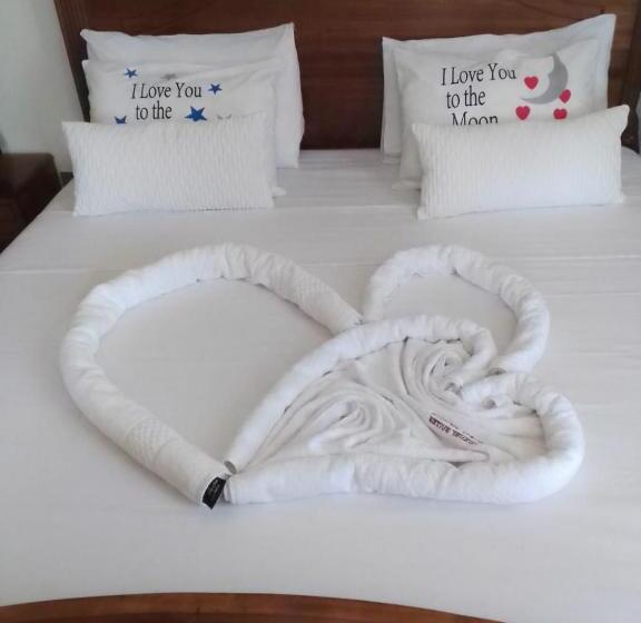 تختخواب و صبحانه Dubai Infinite Luxury Suites