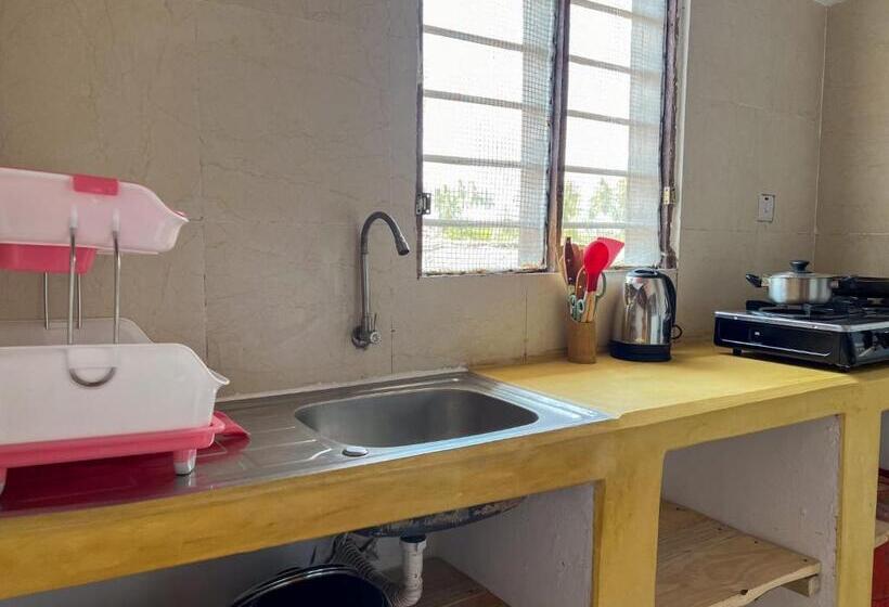 민박 Tropical Yellow Beach Nest