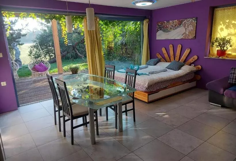 Guest House Bitter