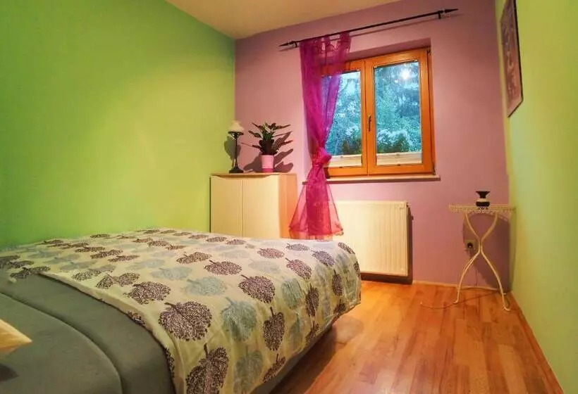 Guest House Bitter