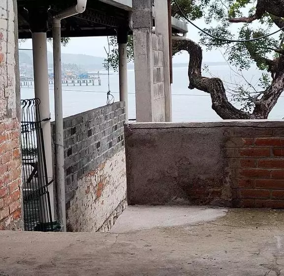 هتل Chilamar Surf Lodge