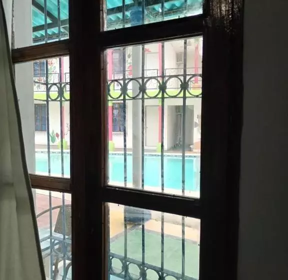 هتل Chilamar Surf Lodge